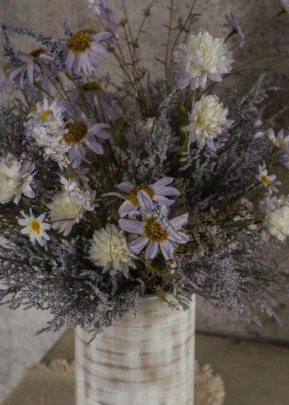 Fake Wildflower Daisy Spray in Pale Lavender - 22.5"