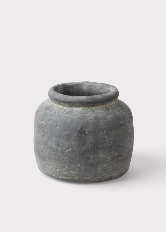 Distressed Rustic Concrete Vase - 7"
