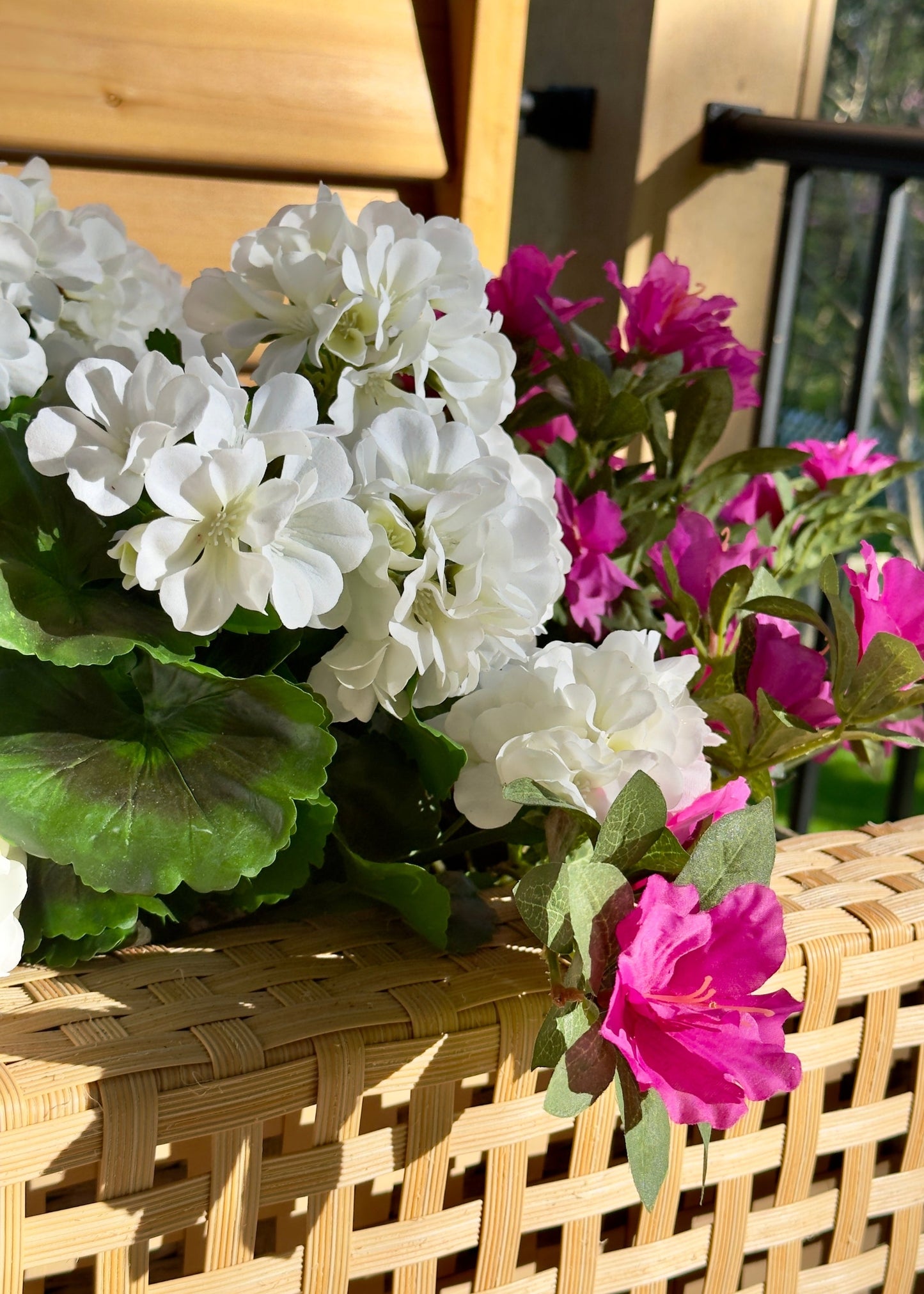 White UV Resistant Indoor/Outdoor Natural Touch Geranium Pick - 17"