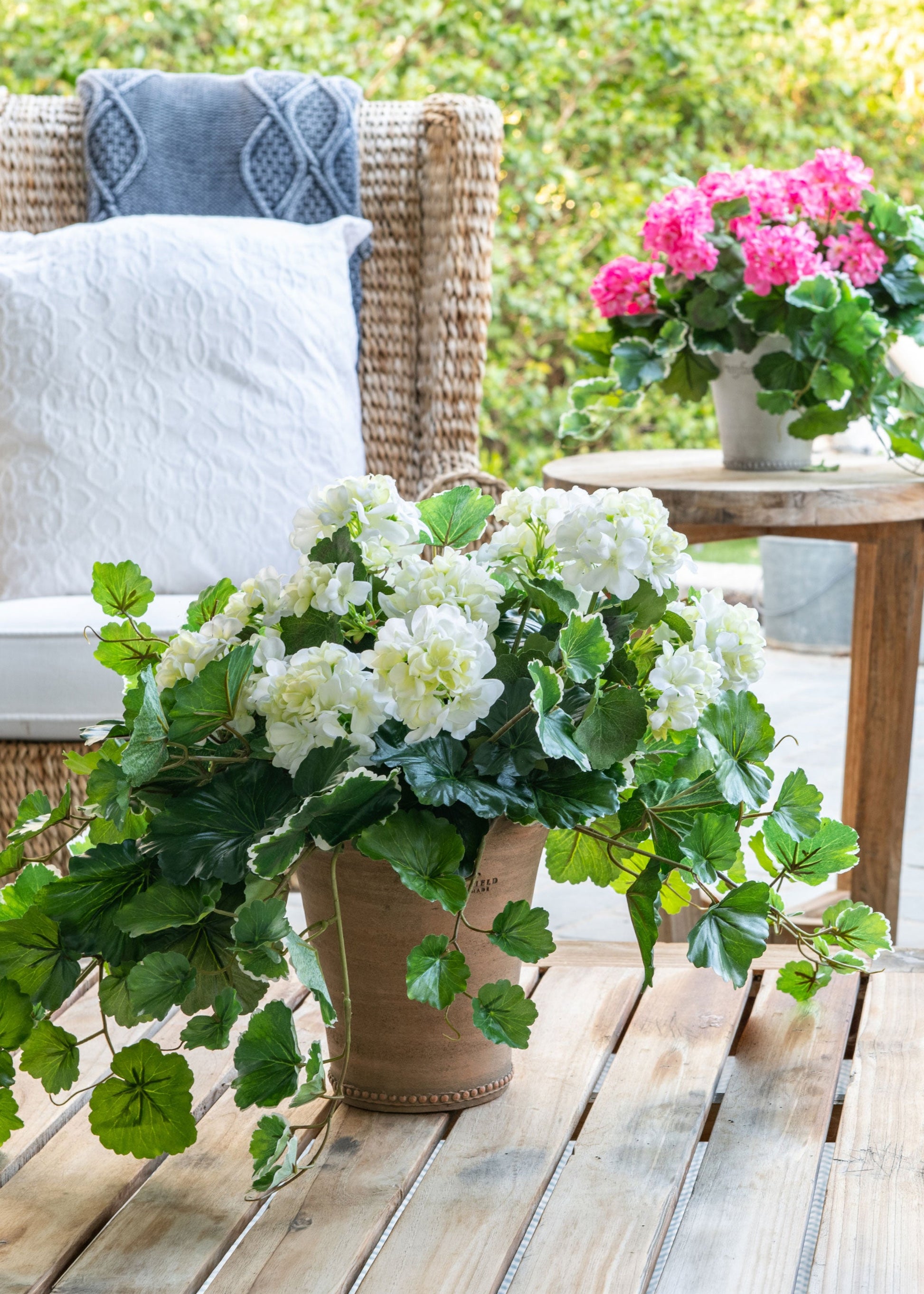 Outdoor Artificial Flowers | Water Resistant Outdoor Geranium Bush - 18"