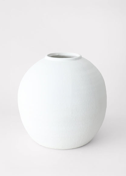 White Concrete Konos Vase - 10.75"