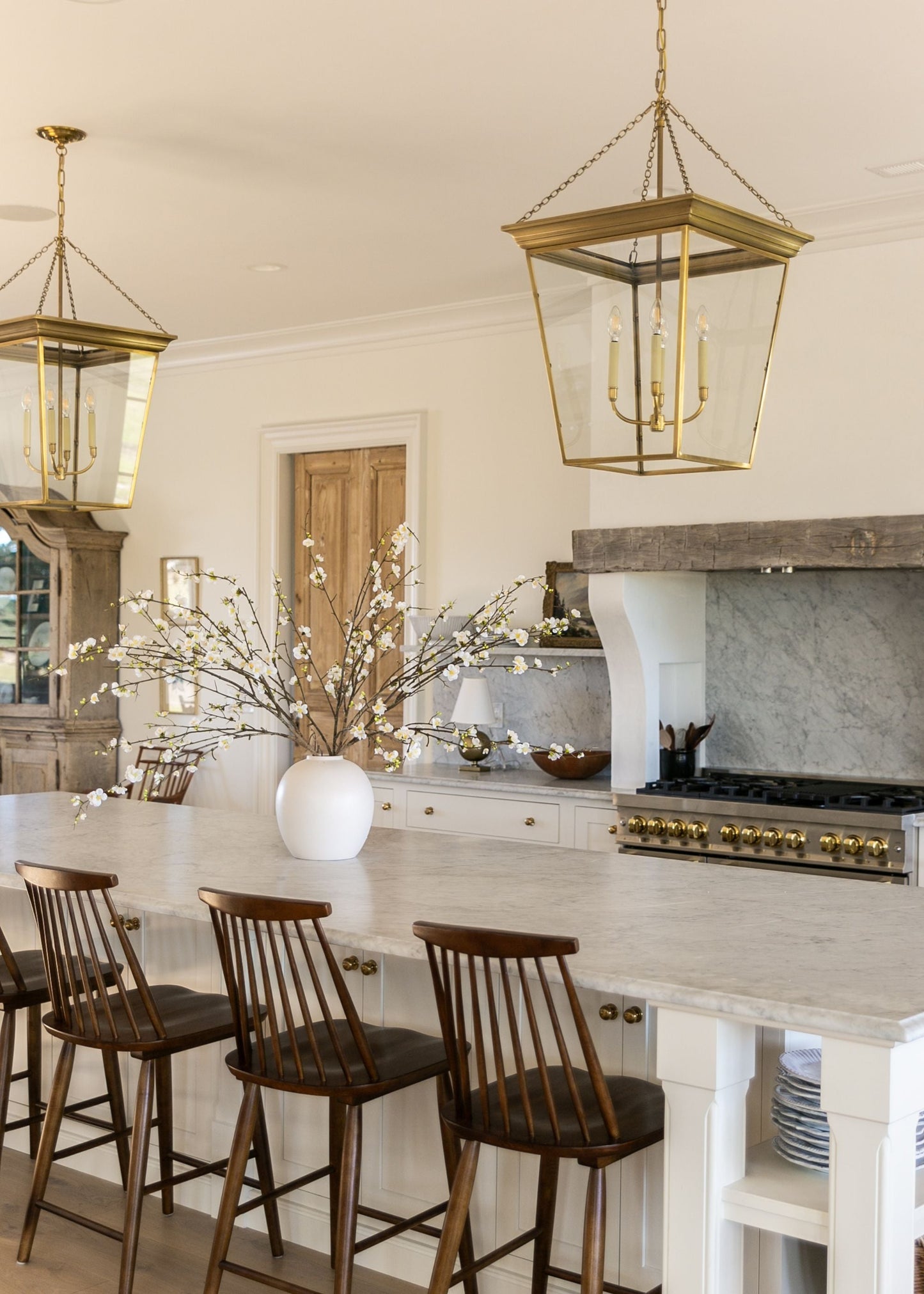 Large Luxe-Faux™ Cream Quince Branch with Konos Vase Design